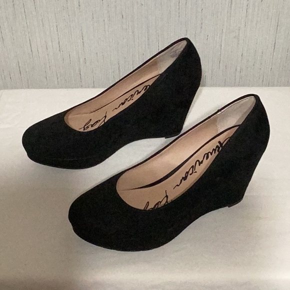 American rag black wedges, size 7 in women. - Picture 3 of 7